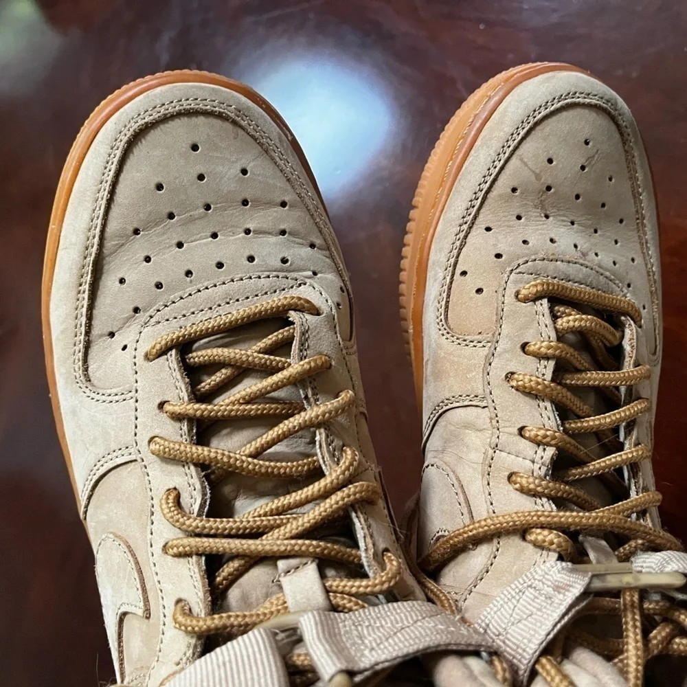 Nike Air Force One suede high top tennis shoes size 5 1/2 youth barely worn EUC